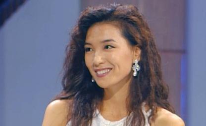 “둘이 고모 조카였다고?” 개그맨 조카 위해 3000평 대저택도 내준 여배우의 반전 가족사 이미지