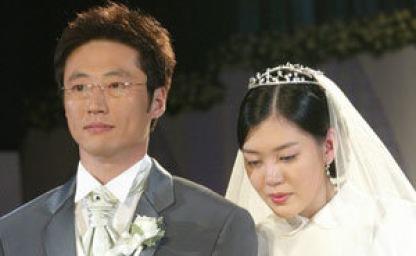 13살 연하 22살 여대생과 결혼했는데 알고 보니  아내가 두번째 결혼이라 깜짝 놀란 배우 이미지