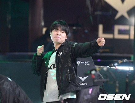 헤드라인 썸네일