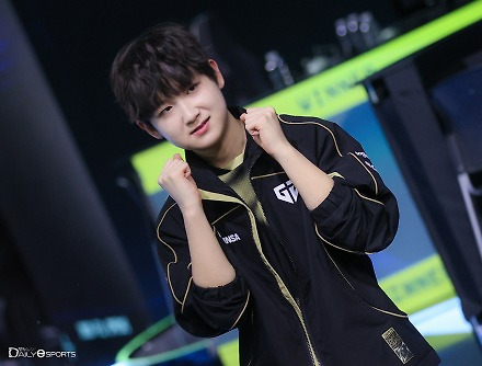 헤드라인 썸네일