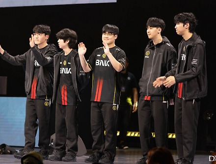 헤드라인 썸네일