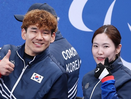 헤드라인 썸네일