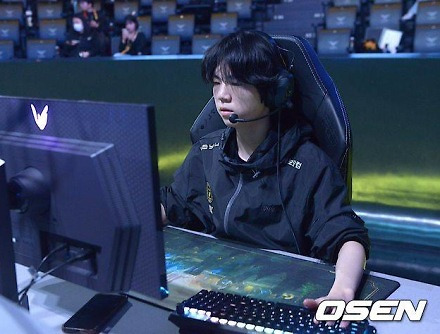 헤드라인 썸네일