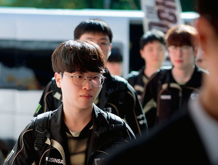 헤드라인 썸네일