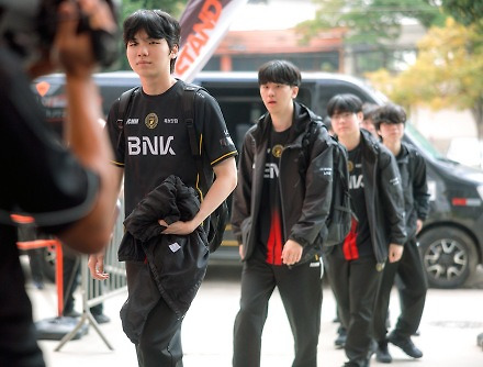 헤드라인 썸네일