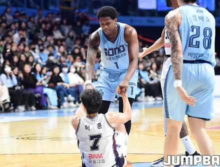 헤드라인 썸네일