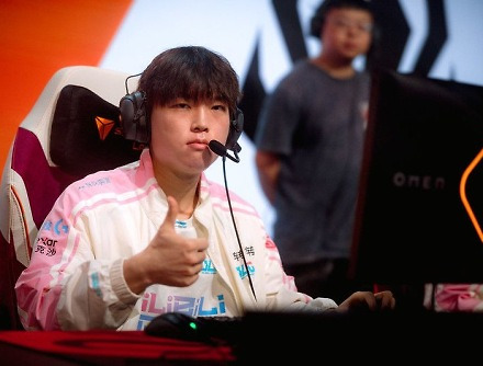 헤드라인 썸네일