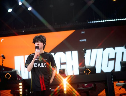 헤드라인 썸네일