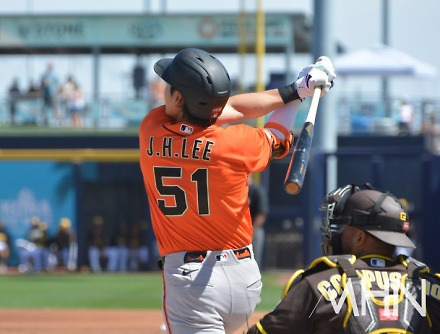 헤드라인 썸네일