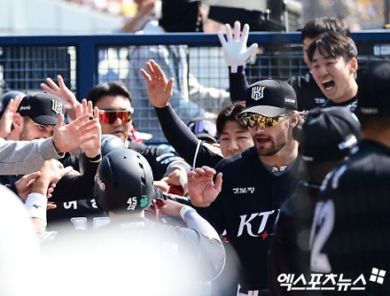 헤드라인 썸네일