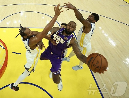 헤드라인 썸네일