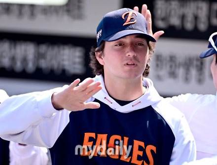 헤드라인 썸네일