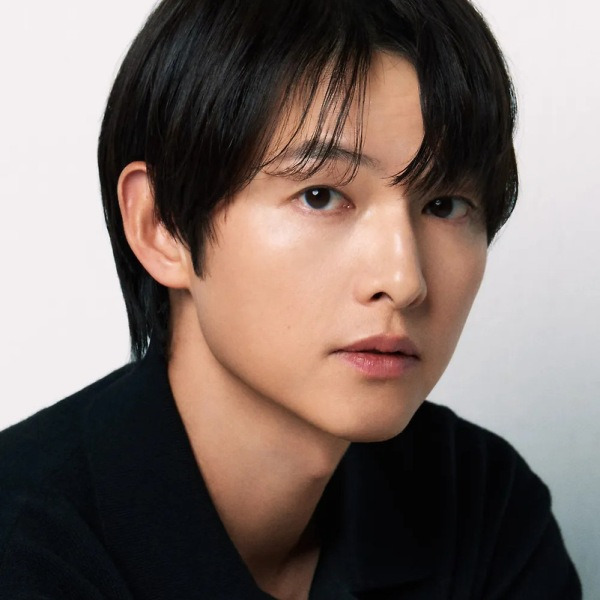 이혼 2년 만에 두 아이 아빠… 송중기, 아무도 몰랐던 비밀 출산 스토리