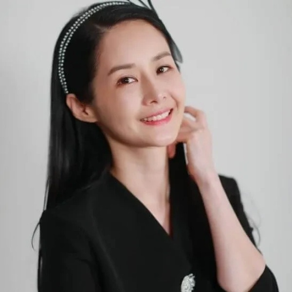 이혼 후 중학생 3학년 딸 데리고 ''스타 프로게이머 만나 재혼한'' 여배우