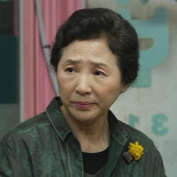 “이혼은 내 인생의 오점” 전남편의 유품 꺼내보고 끝내 울컥한 고두심의 고백