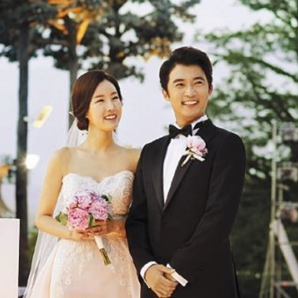 “절대 결혼 안 한다더니” 팬들 몰래 3개월 만에 여배우와 결혼식 올린 원조 한류스타