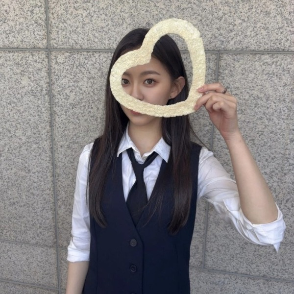 얼마나 예쁘길래? 초등 5학년 때 길거리 캐스팅 된 여배우의 정체! #박지후