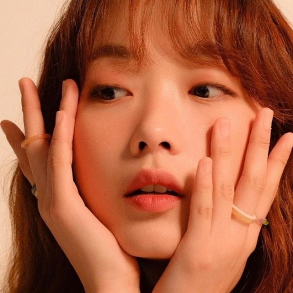 생활고 딛고 ‘오징어게임’ 대박! 이 여배우, 에미상까지 거머쥔 반전 근황