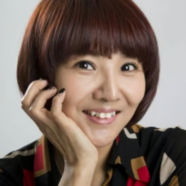 음악 방송 1위 하고 곧바로 은퇴해 ''보라카이 휴양지에서 2천 평 사업한다는'' 여가수