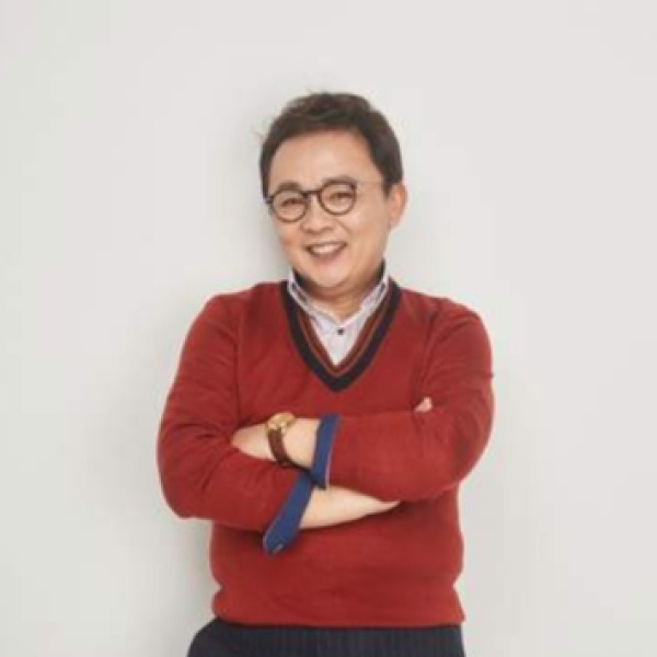 전성기에 月 집 한 채씩 벌었는데 돌연 한국 떠나 ‘죽었다' 소문난 아역배우 놀라운 근황