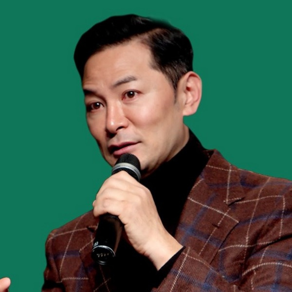 "아버지에게 평생 맞기만 했다" 김창옥 강사가 고백한 가정폭력의 상처와 모순된 슬픔