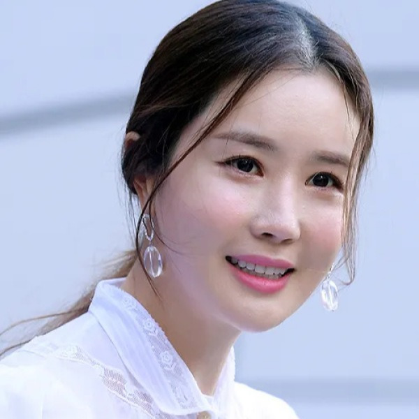 중국에서 30분 만에 200억 벌더니…중국 회사 고문 자리까지 꿰찼다는 여배우