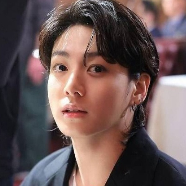 30억 아파트에 10억 **기부**? 이 연예인 대체 누구길래!