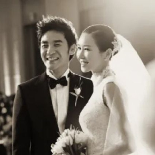 엄정화 덕분에 연애 3개월 만에 결혼발표했던 탑스타 부부의 대박소식