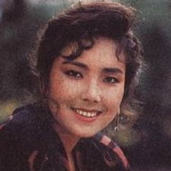 23살에 조폭과 결혼 후 40억 기부, 대체 누구?