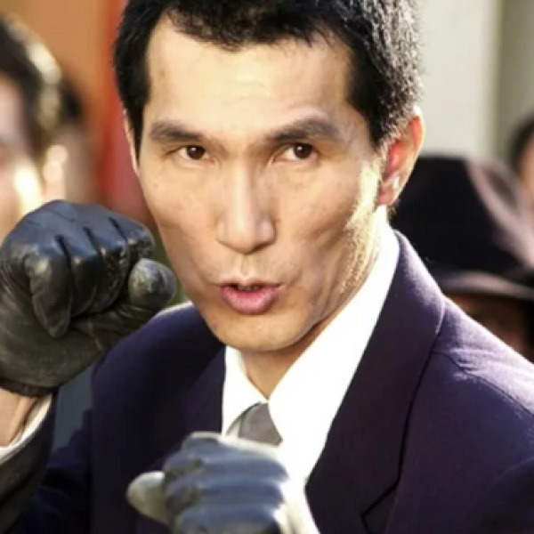 할아버지 나이에 ''쌍둥이 딸이 생겨'' 육아만 한다는 야인시대 전설 배우