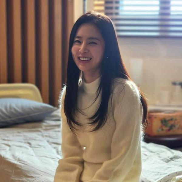 "쉬는 시간에도 못 나왔다… 전설로 남은 ‘울산 여고생’의 미모 정체