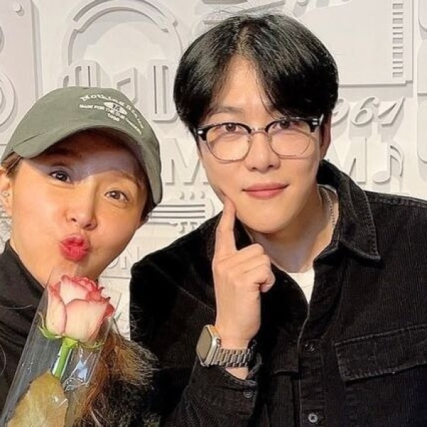 코요태 신지, 7살 연하 돌싱 남친과 결혼 결심... 예비 남편 문원은 누구?