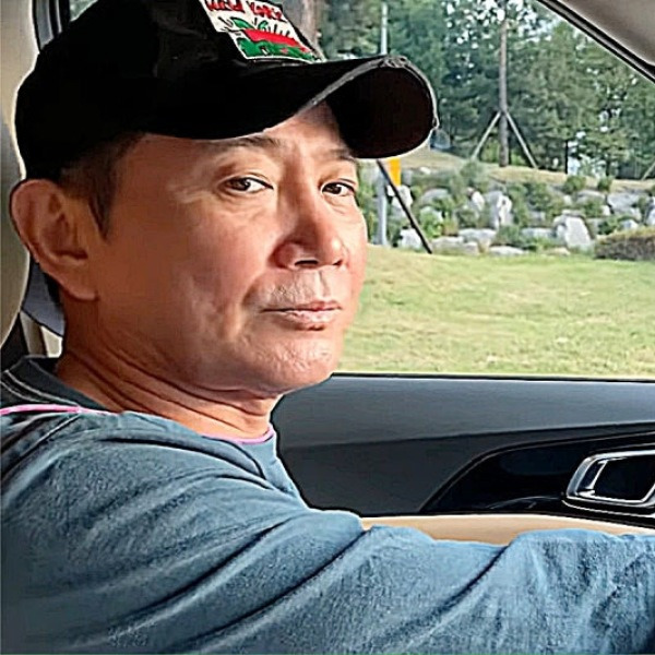 '1억 5천만원' 외제차 샀는데 돌멩이에 와장창 깨져 수리비만 몇백만원 썼다는 개그맨