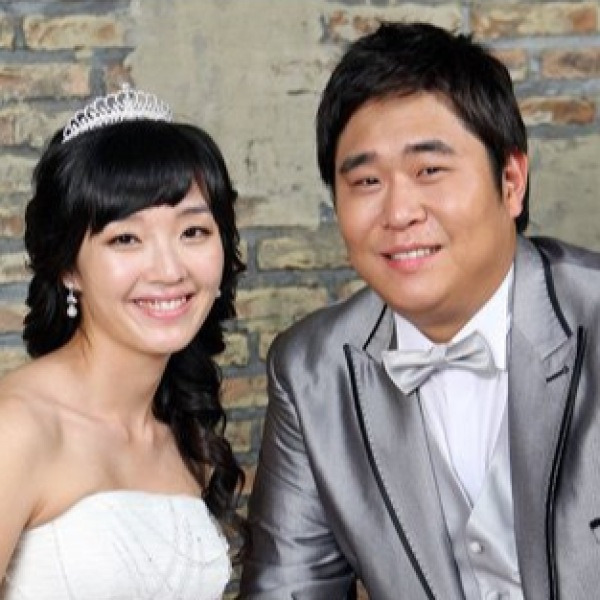 무일푼에 군대도 안다녀왔는데 공사 중인 예식장에서 치어리더와 결혼식 올렸다는 개그맨