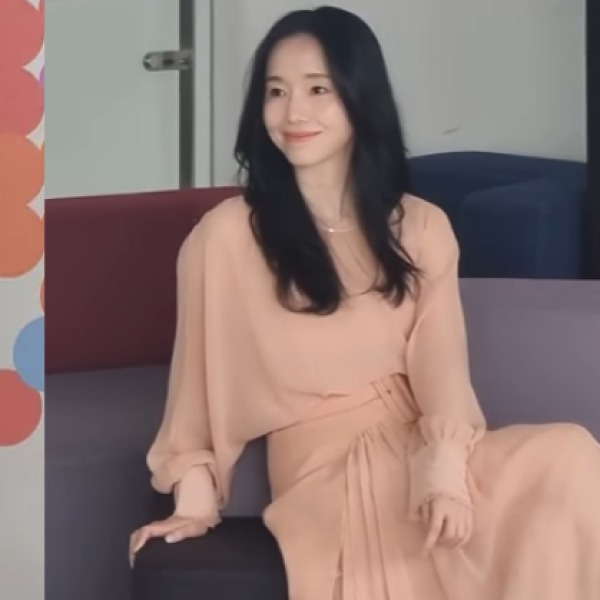 3살 연하 의사 남편한테 194억 건물 선물한 여배우, 톤온톤 원피스룩