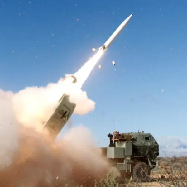 중국 완전 망했다! 미 육군 HIMARS용 전술 극초음속미사일 대량 배치, 중국 초토화!