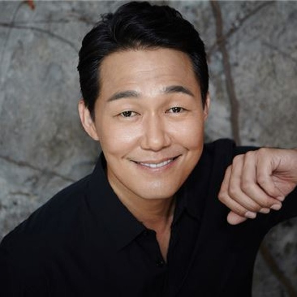 부모님의 기대에 충족하려 사법고시 준비하다 10년 무명 견디고 대배우가 된 이 남자