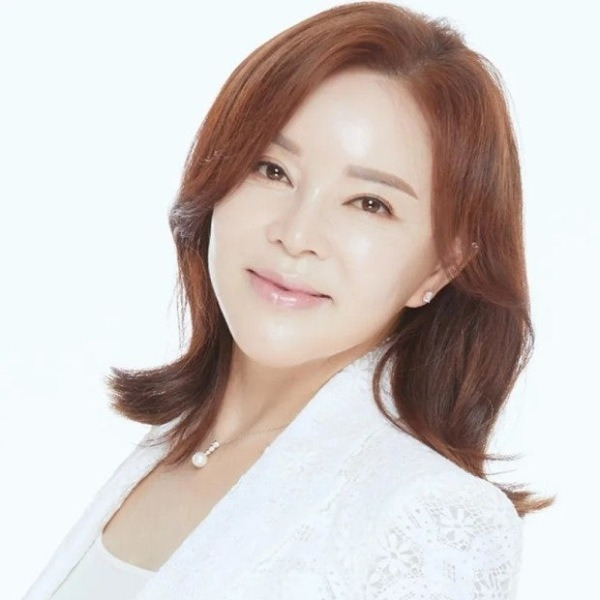 남편에게 1억 용돈 쏜 180억 건물주 여배우의 정체