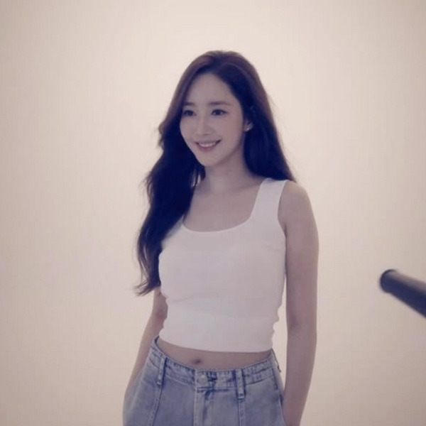 "눈·코 다 했어요" , 과거사진까지 공개한 여배우 시원한 고백에 팬들 응원 쏟아졌다