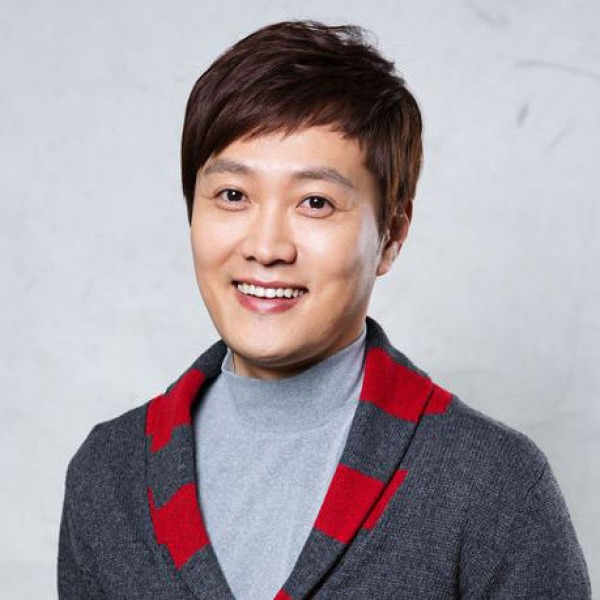 개그맨 그만두고 1시간에 21억 버는 ‘판매의 신’이 됐다는 이 남자의 정체