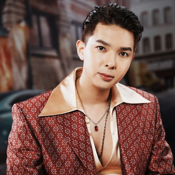 어머니 20억 빚 갚으려고 가수 데뷔해 무명 10년 버텨내고 전부 갚아준 가수의 눈물