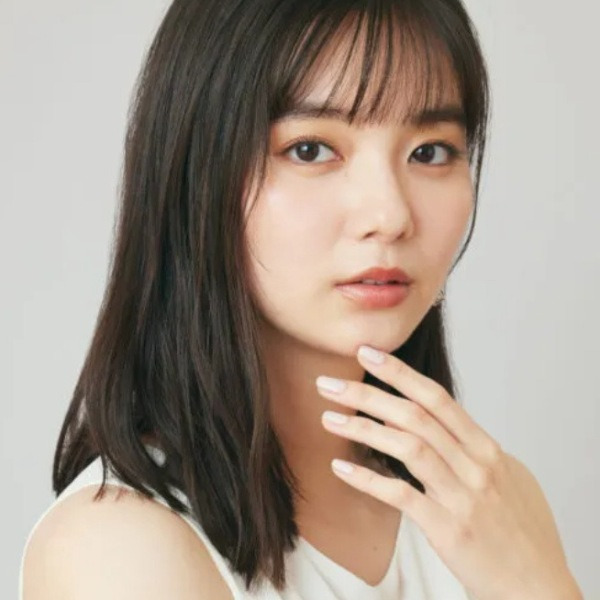 9살 연상 ‘버스 기사’와 결혼한 일본 여배우, 대체 누구?