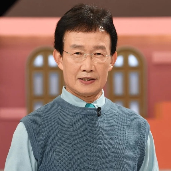 유재석보다 먼저 ''국민 MC가 될 뻔했는데'' 방송사 갑질로 하차한 연예인