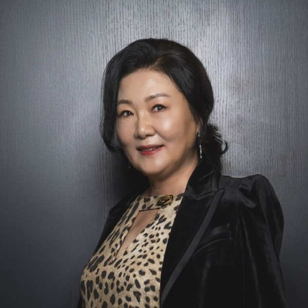 “사채에 집 두 채 날렸다” 200편 넘게 찍은 국민배우가 고백한 빚더미에 무너진 사연