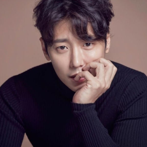 목사 되려고 했는데 뇌사상태 빠진 후 배우 전향한 탑배우