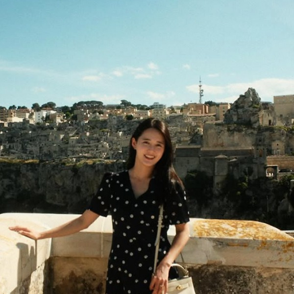 쪽방촌에서 만난 남자와… 봉사 중 싹튼 사랑, 결국 결혼까지 한다는 여배우