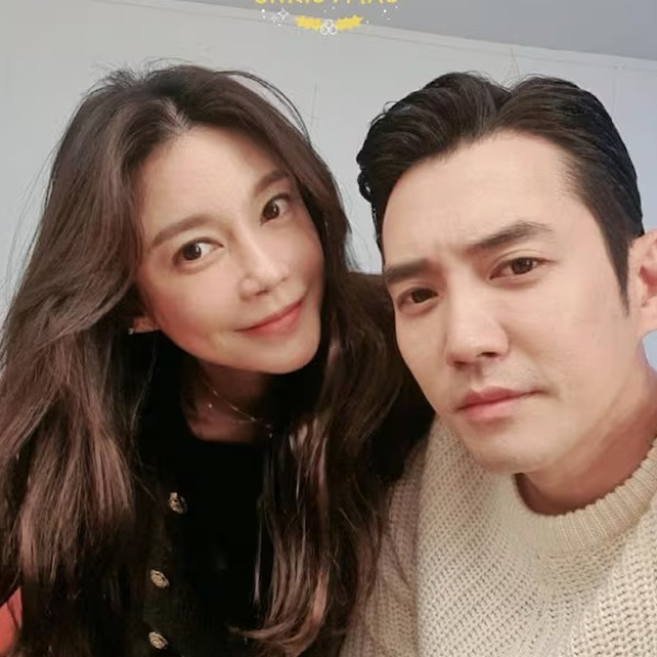 결혼 안 한다고 헤어졌는데 6개월 만에 결혼했다는 연예인 부부