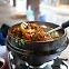 해물뚝배기.. 양푼비빔밥.. 솥뚜껑 삼겹살.. 군침 도는 한그릇, 이름값 하네