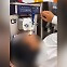 [월드리포트] 아이스크림 기계에 입 대고 '낄낄'…"조회수 때문"
