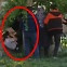 경찰이 히잡 안 쓴 10대 여학생 폭행…현장 시민들의 놀라운 반응[포착](영상)